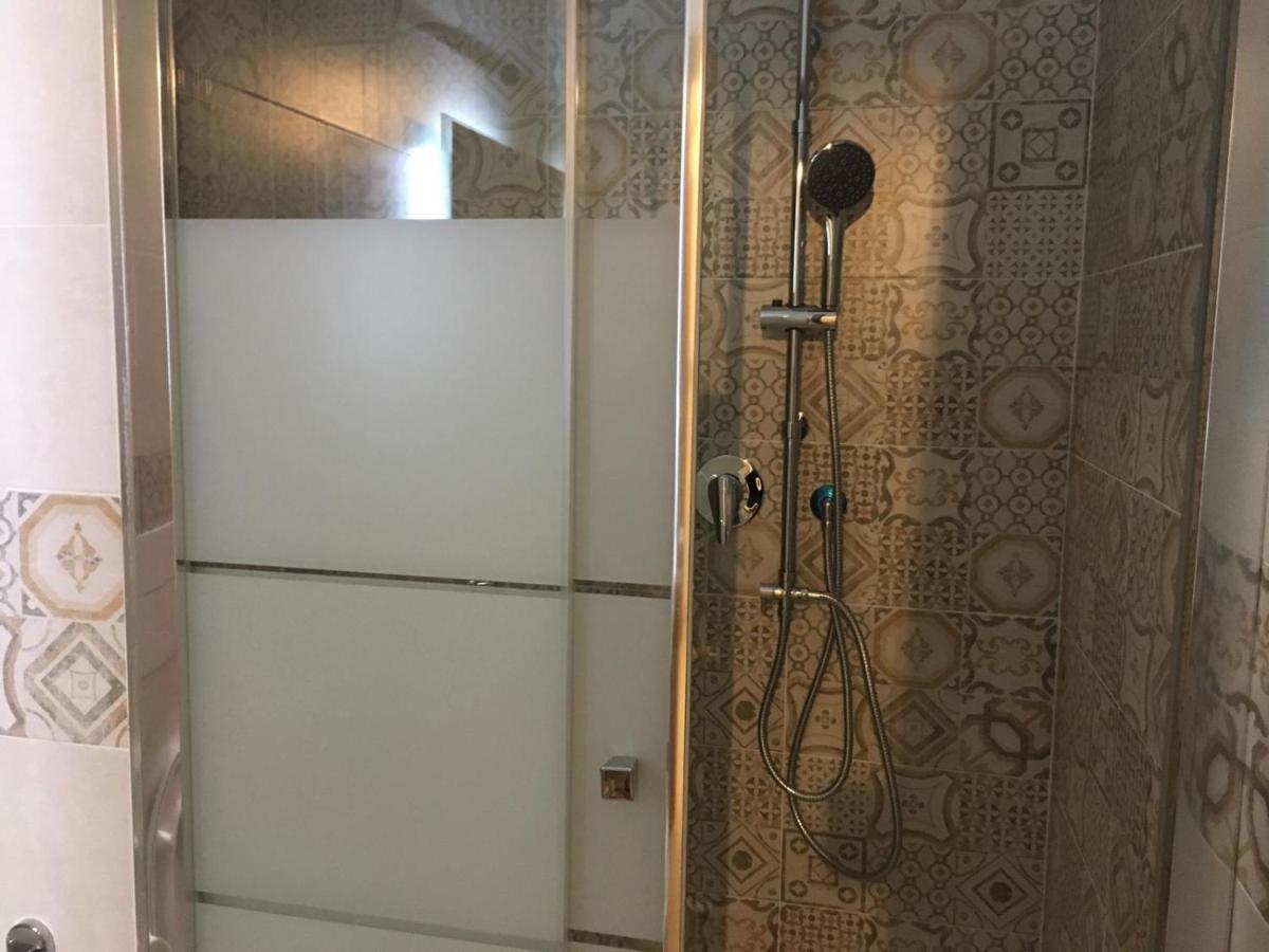 B&B La Pietra Ерколано Екстер'єр фото