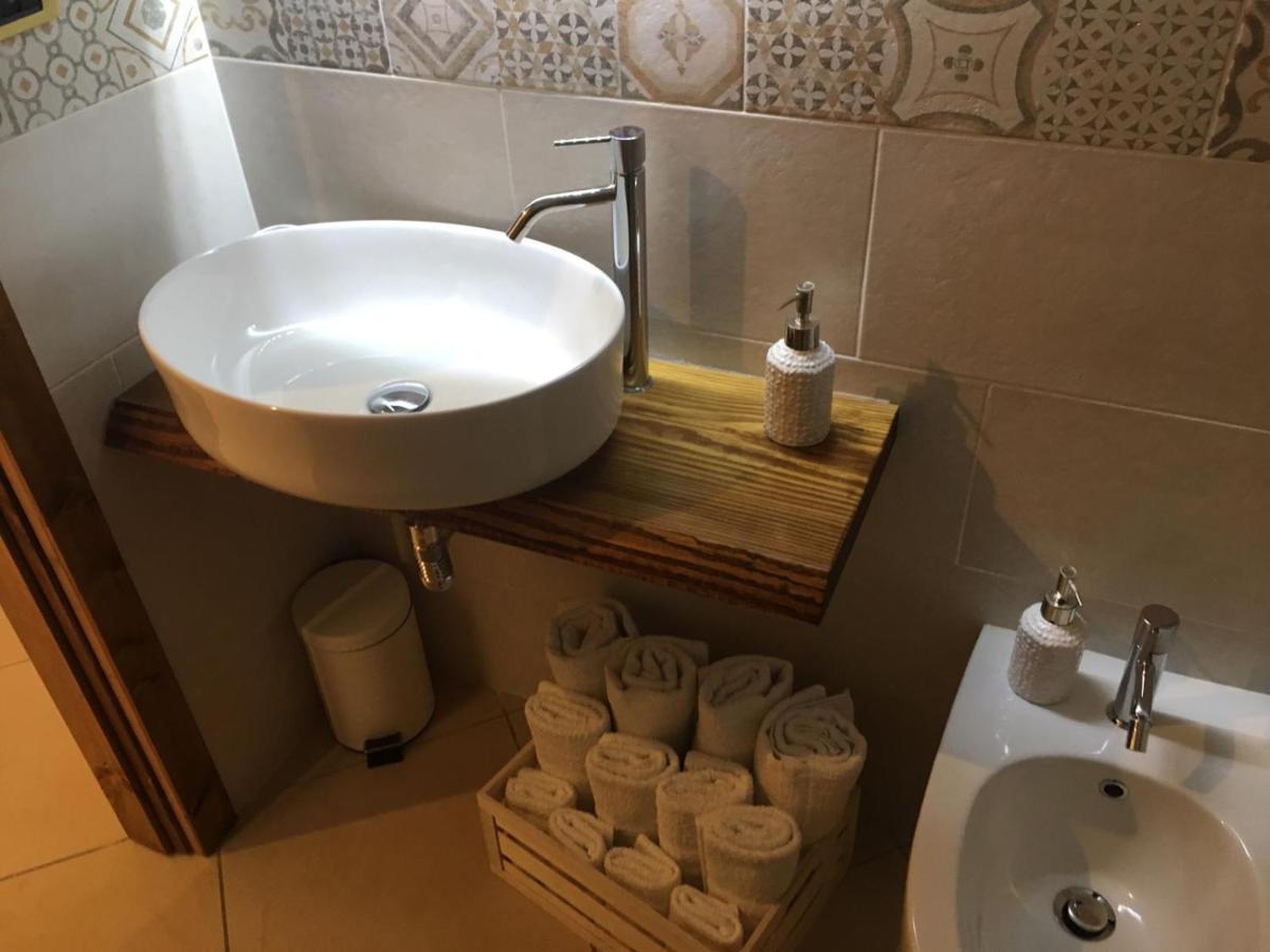 B&B La Pietra Ерколано Екстер'єр фото